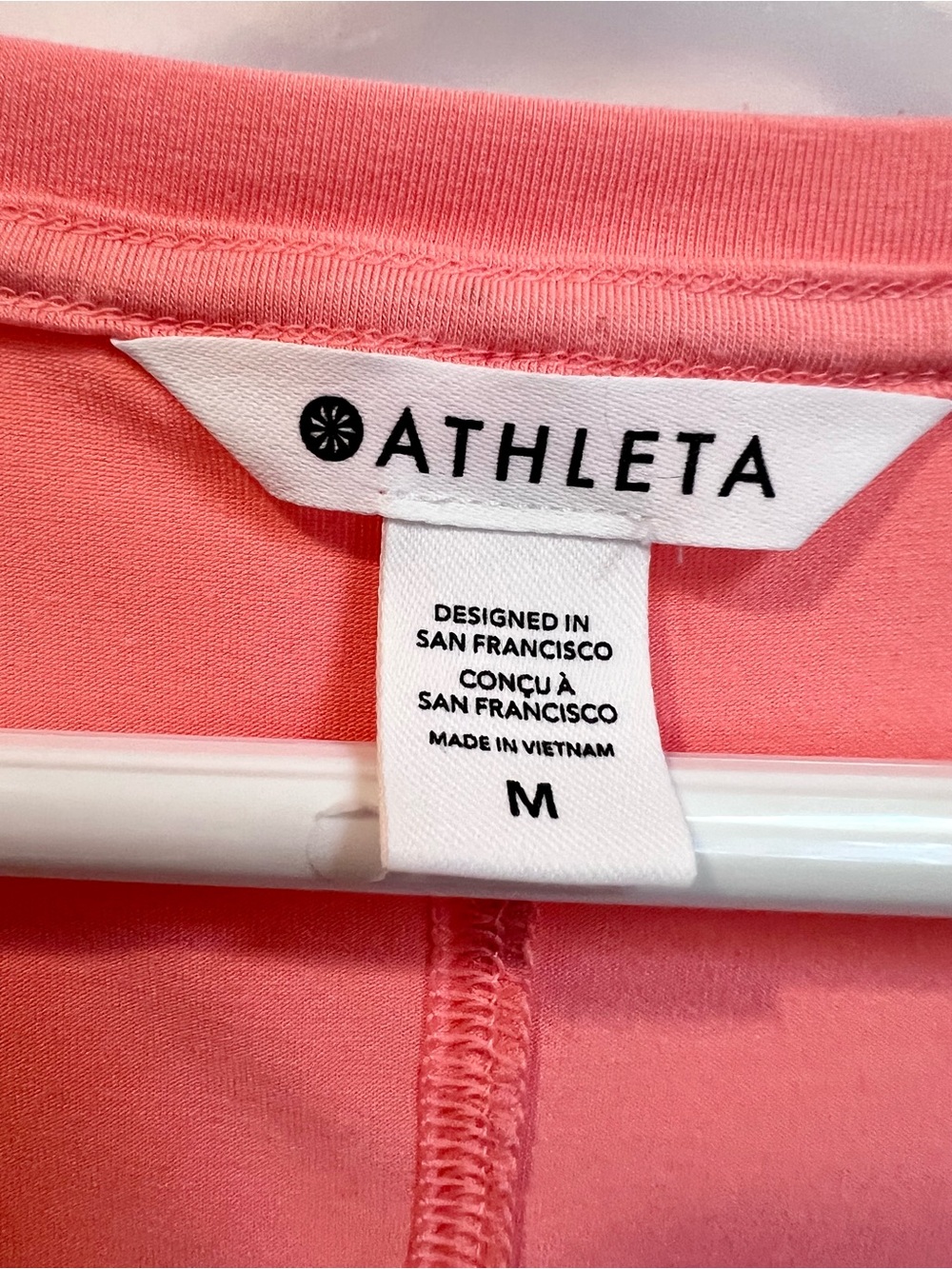 Athleta Short Sleeve Scoop Neck T-Shirt Coral Pink Orange Size Medium - Picture 2 of 5